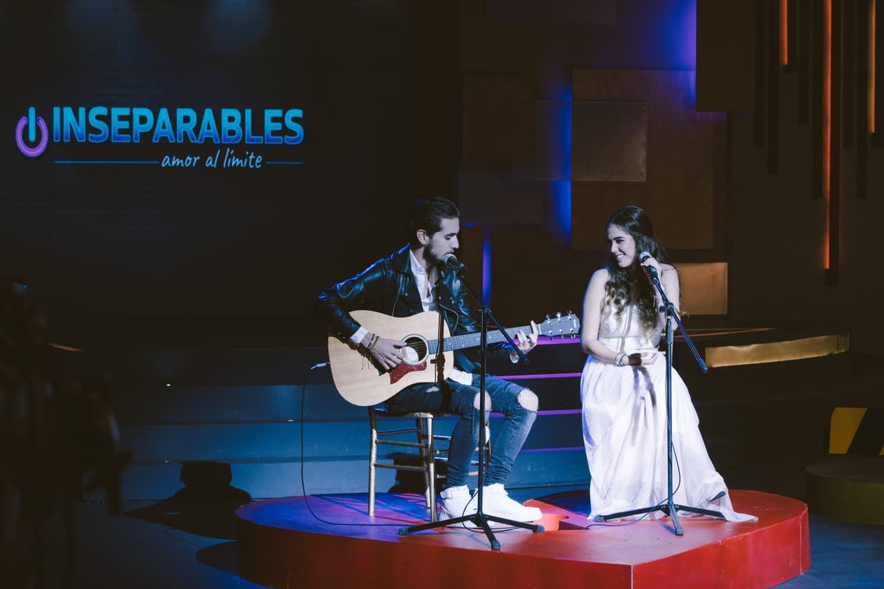 Además, Daniela y Pablo (los más jóvenes) interpretaron completo el tema oficial de Inseparables.
