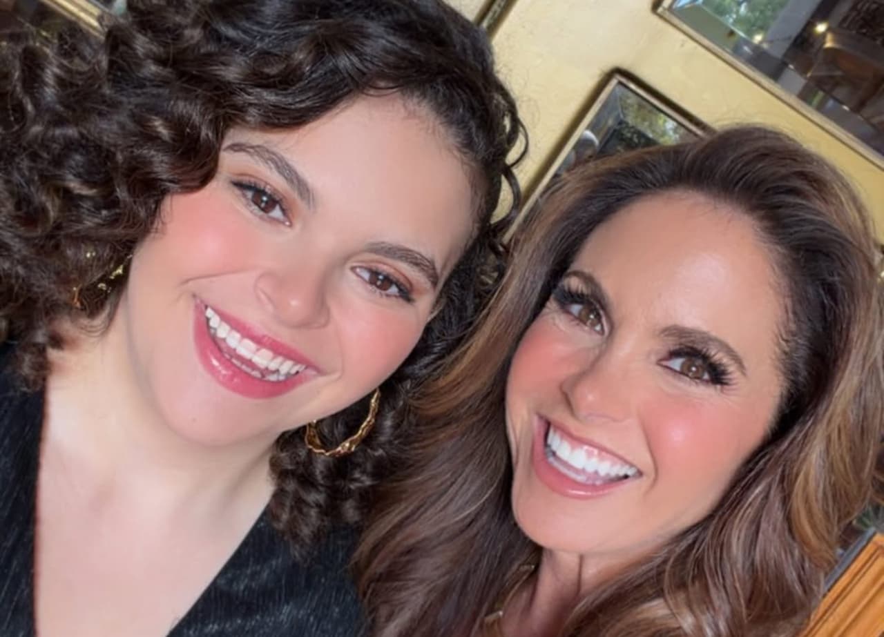 Lucero y Lucerito Mijares sorprenden en concierto de Miguel Bosé y así reacciona el cantante