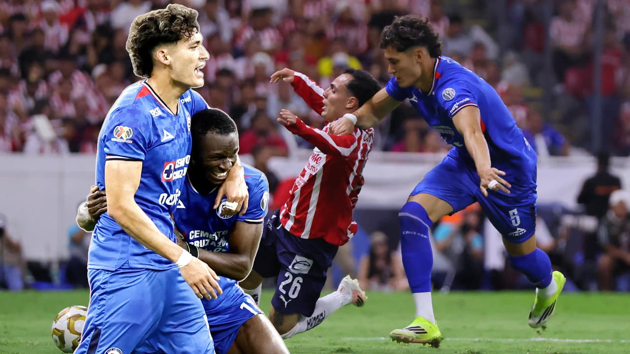 Chiquete Orozco reapareció con Cruz Azul tras 161 días