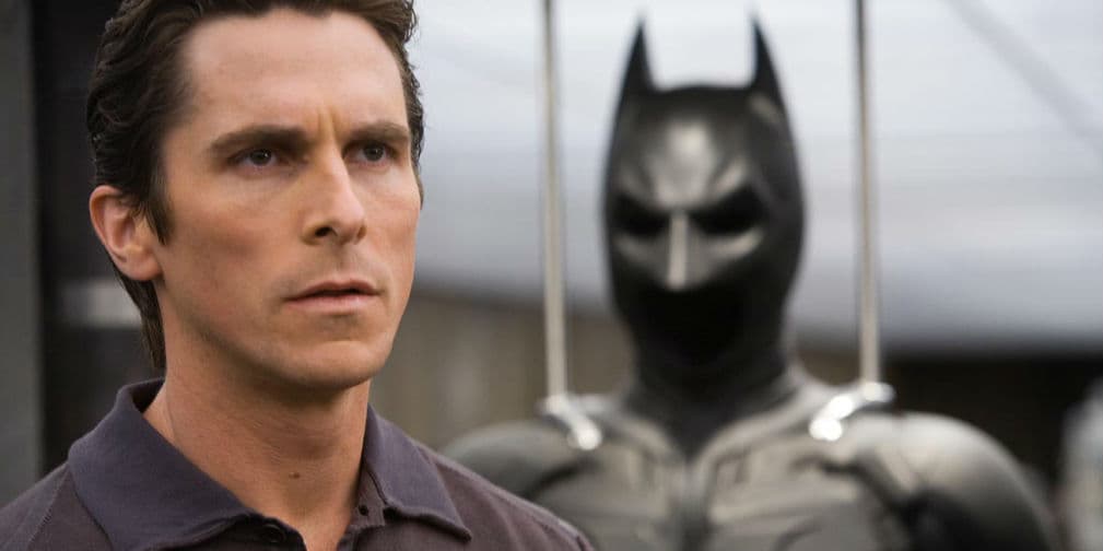 Bale alcanzó gran popularidad en Batman Begins (2005), interpretando al superhéroe Bruce Wayne.