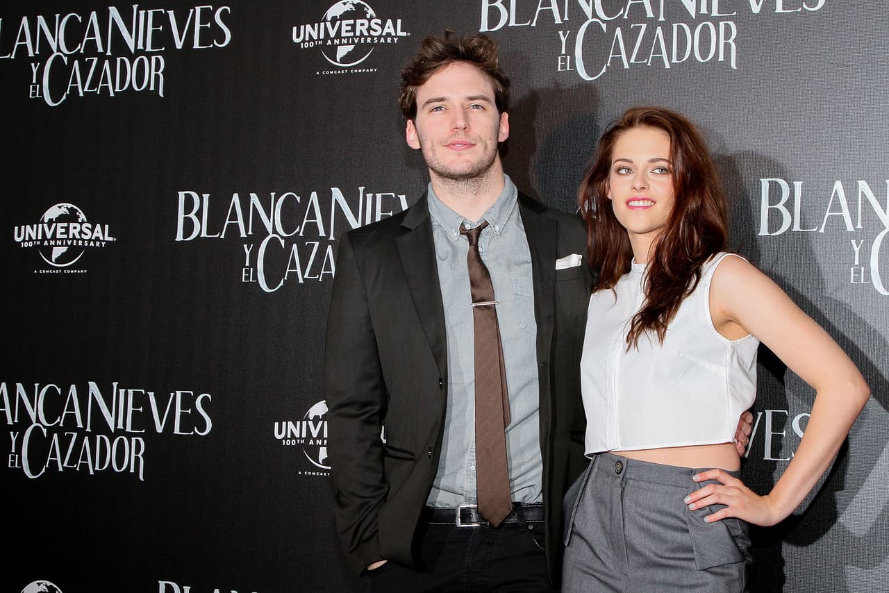 Sam Claflin acompañó Kristen Stewart en la promoción de la película ‘Blancanieves y el cazador’, visitando también la Ciudad de México en 2012.