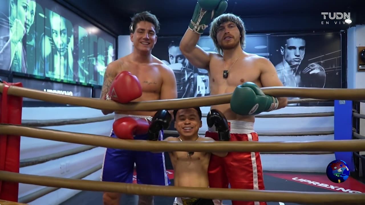 Abelito se sube al ring y noquea a Agustín Fernández con tremendo derechazo