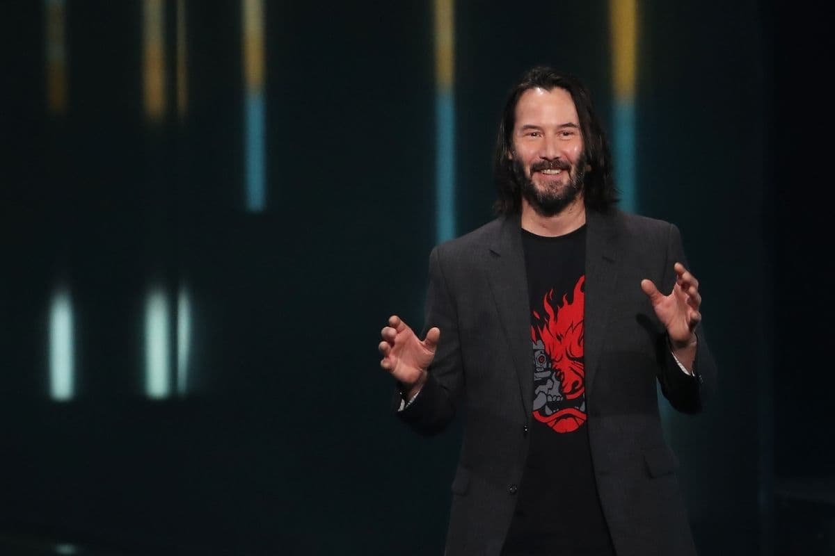 Keanu Reeves se burla de la gente que cree en los NFT
