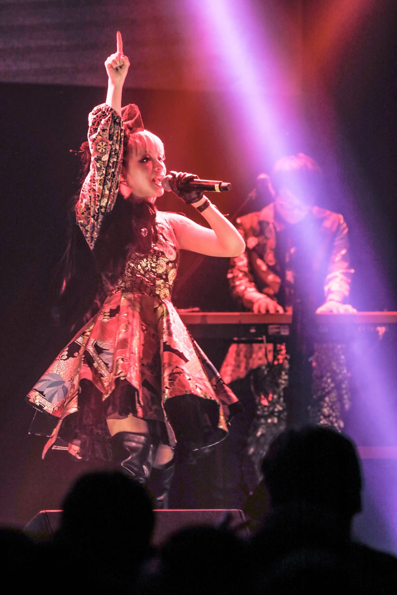 Garnidelia