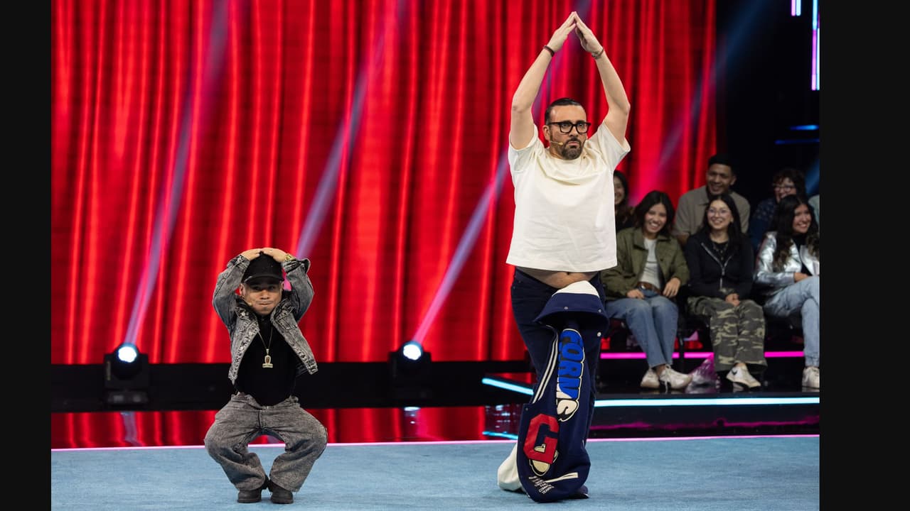 Abelito ganó 'Sí se parece' al imitar una lámpara de lava en Me Caigo de Risa