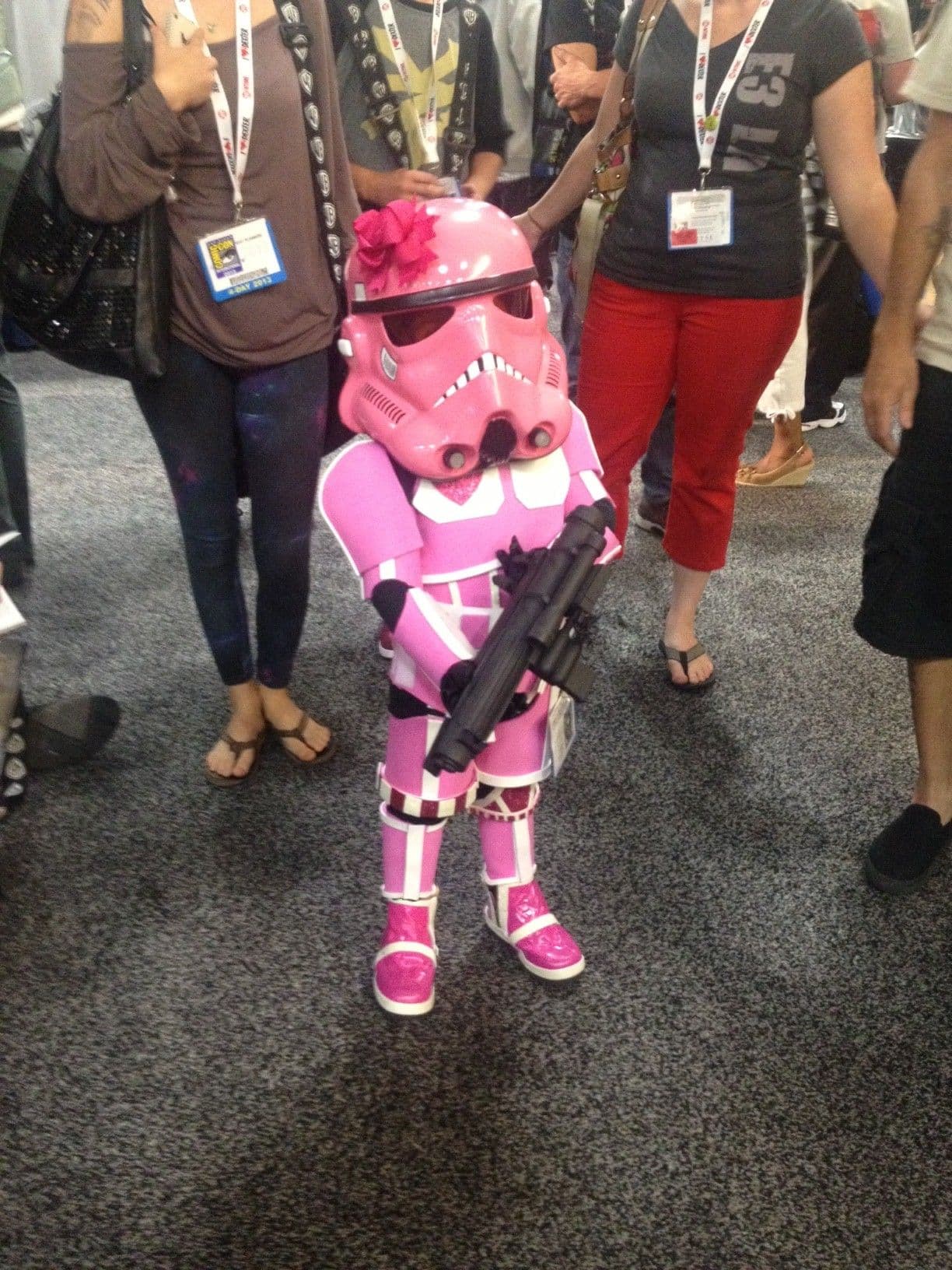 Una Storm Trooper que seguro sí le atina.