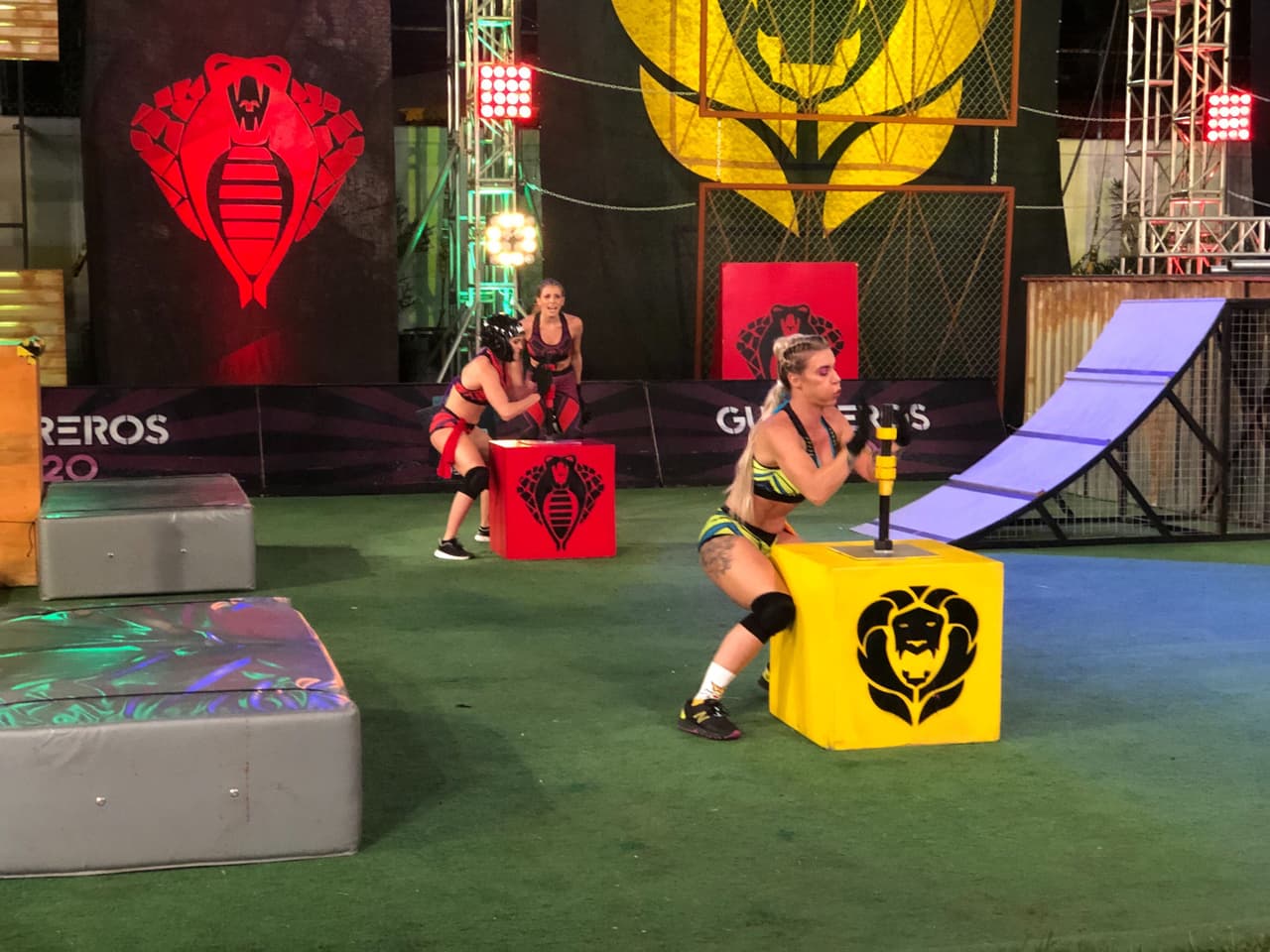 Reno y Sebastián ganaron la primera ronda en los ‘Rodillos de Máxima velocidad’, dejando atrás a Luciana y Brandon. Dariana y Silverio vs Aurélie y Rasta. Jenny y Montu tuvieron un triunfo sobresaliente por su duelo contra la ex pareja Cyntia y Agustín (este último cayó un par de veces). Leones sumó 200 puntos.