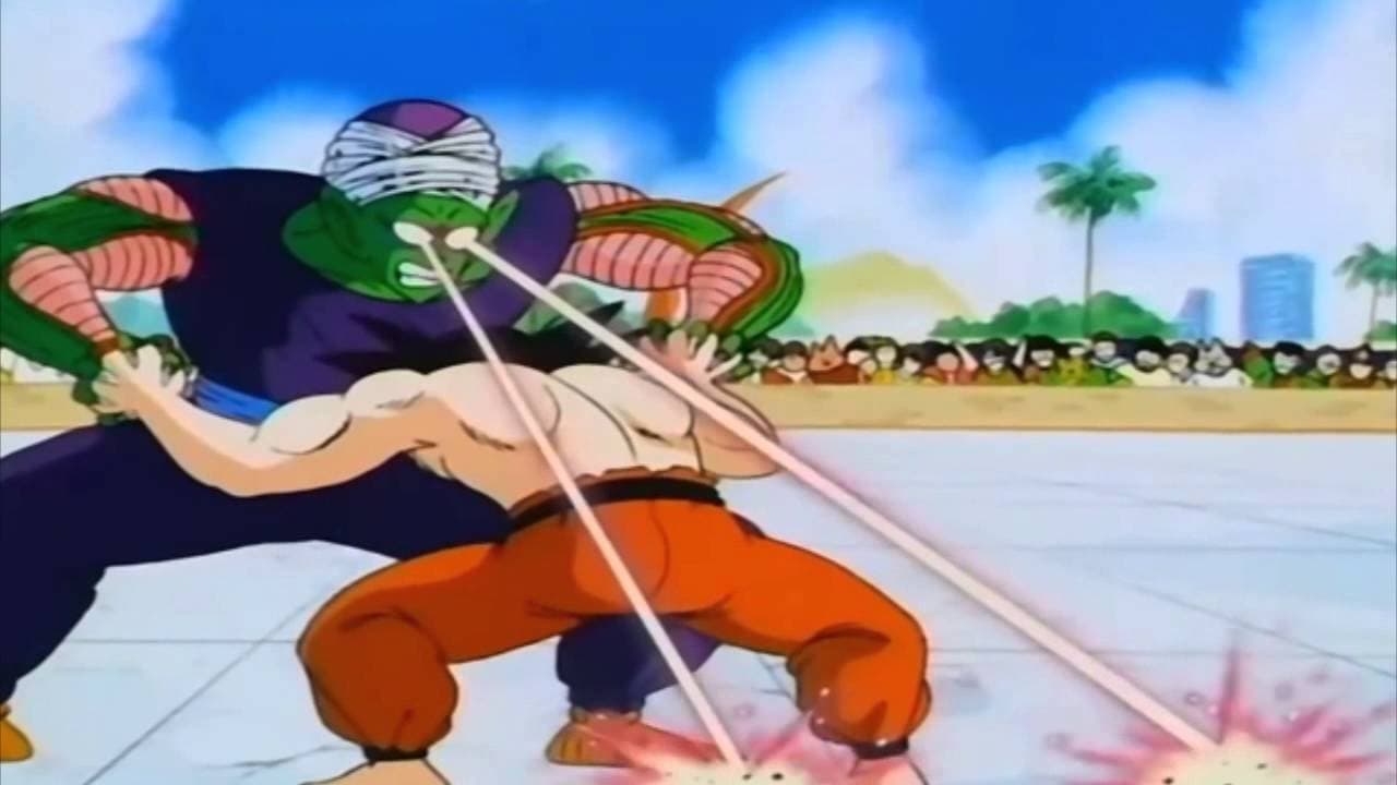 Para su batalla con Piccolo al final de la primera serie tendría 18 años.