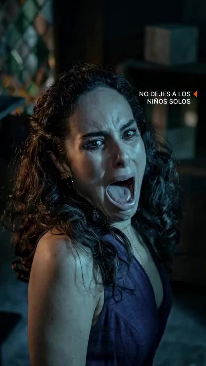 ¡'No dejes a los niños solos' llega a ViX! Ve un avance de la película de terror