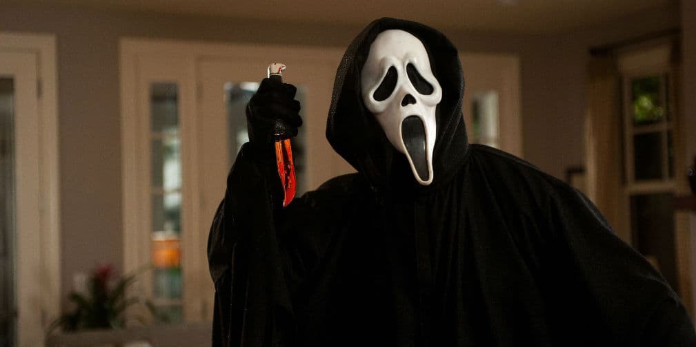 4. Scream: Este villano, fan de las pelis de terror, usa una máscara basada en la pintura de El Grito de Edvard Munch.