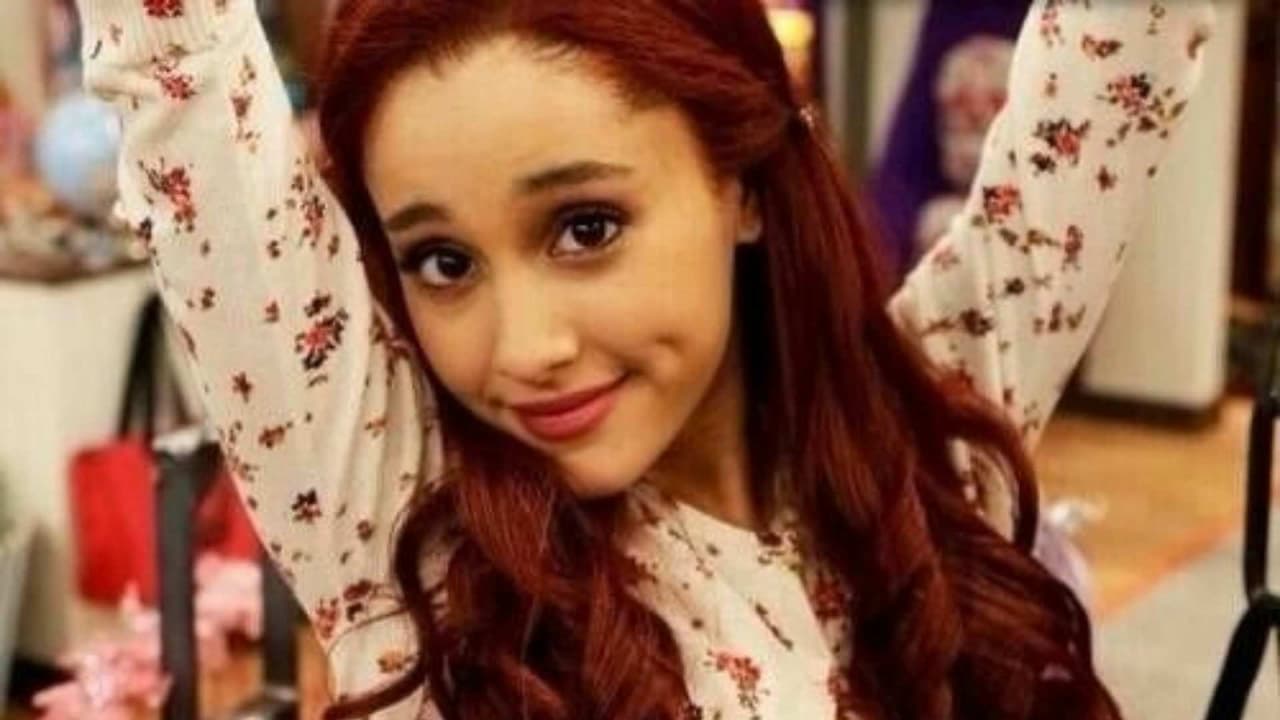 Chico se transforma en Ariana Grande y recrea escenas de 'Victorious' y 'Sam & Cat'