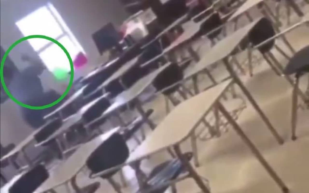 TikTokers golpean a una abuelita para cumplir reto viral