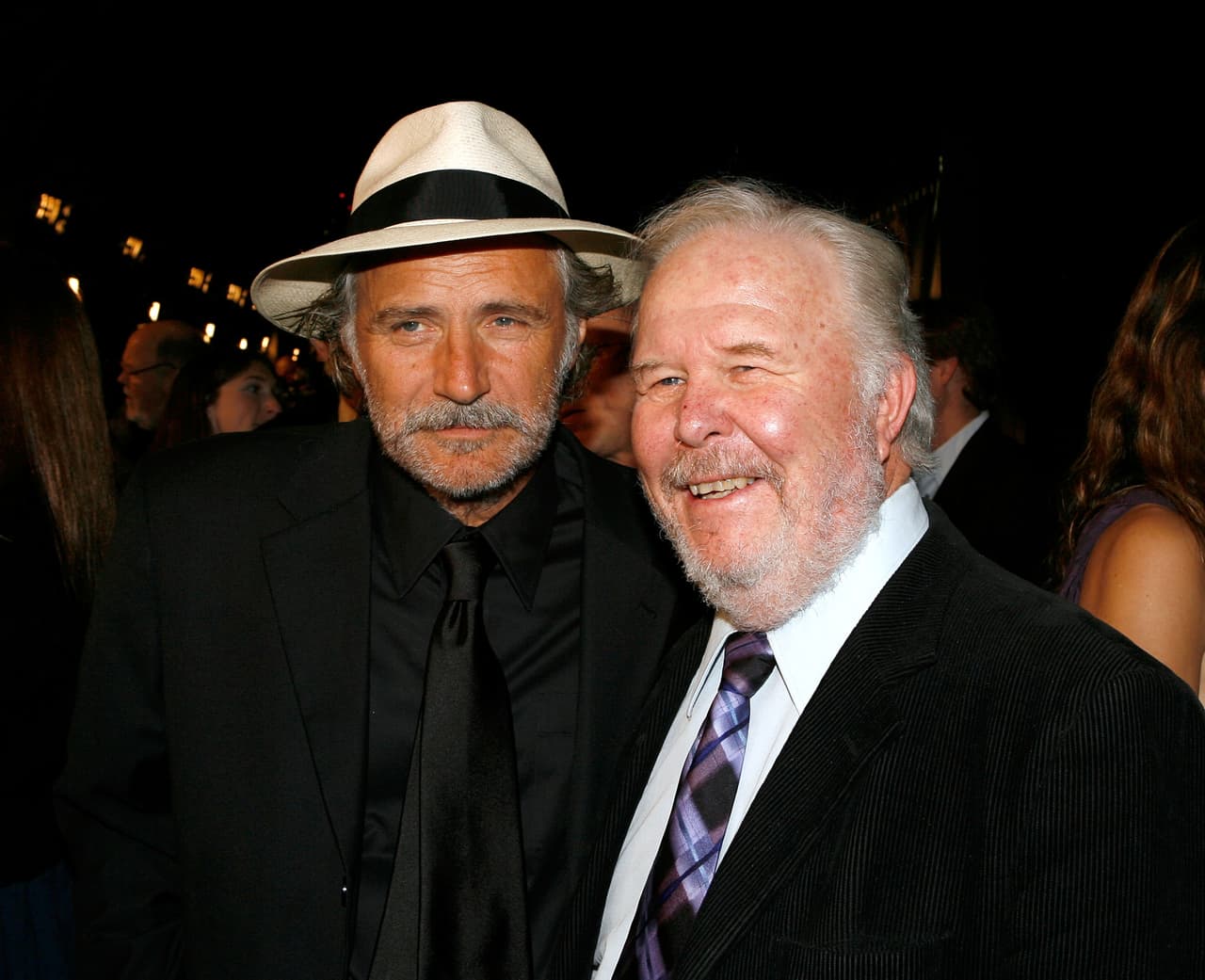 Rade Sherbedgia y Ned Beatty en la premier de 'Shooter'