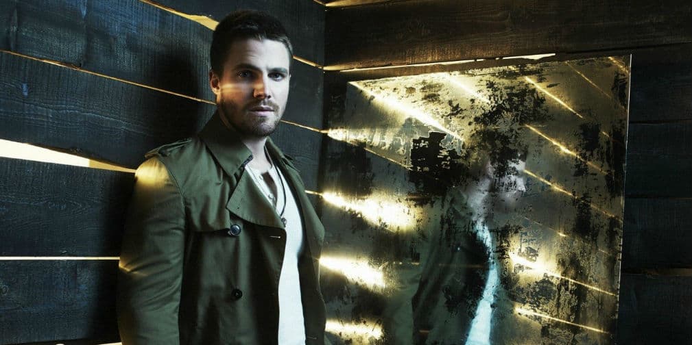 Stephen Amell defiende su versión de Arrow
