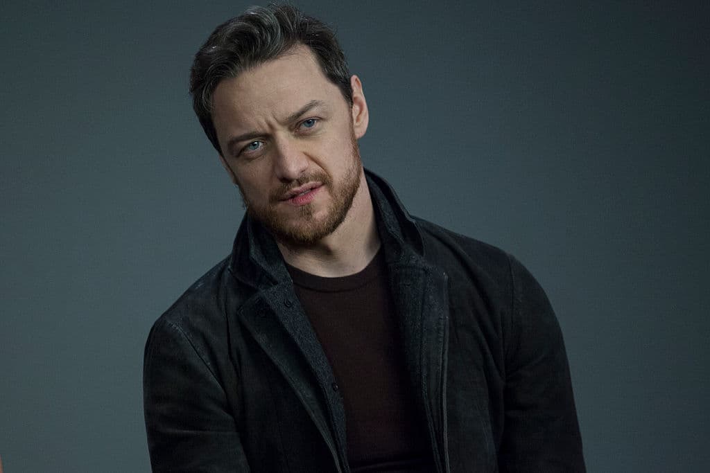 Él y Patrick Stewart (que encarnaron al profesor Charles Xavier) han interpretado a Macbeth, al igual que Ian McKellen y Michael Fassbender (ambos actuaron como Magneto).