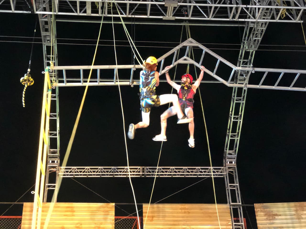 En ‘Altura Cruzada’ tuvimos a Sebastián y Brandon, ganó Wapayaso. Ella fue rapidísima y le ganó a Macky. Yann hizo el mismo logro ante Jeff. Cobras sumó 150 puntos.