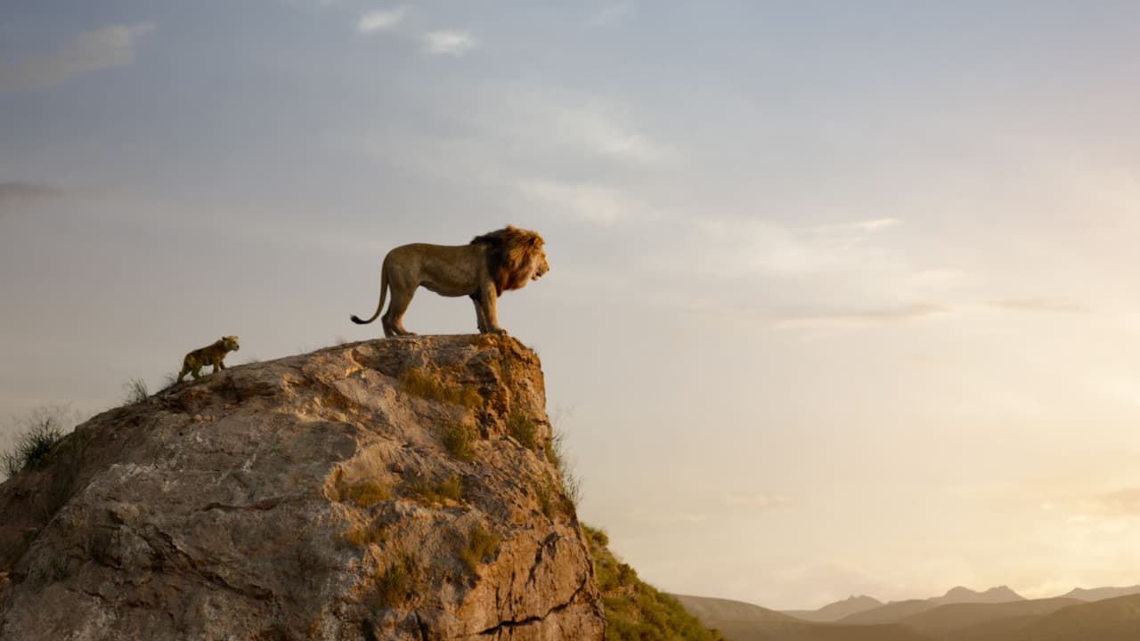 La voz de Mufasa en el filme original, realizada por James Earl Jones, fue tan icónica que el director Jon Favreau se sintió obligado a traerlo de vuelta. Jones también fue la voz de Darth Vader.