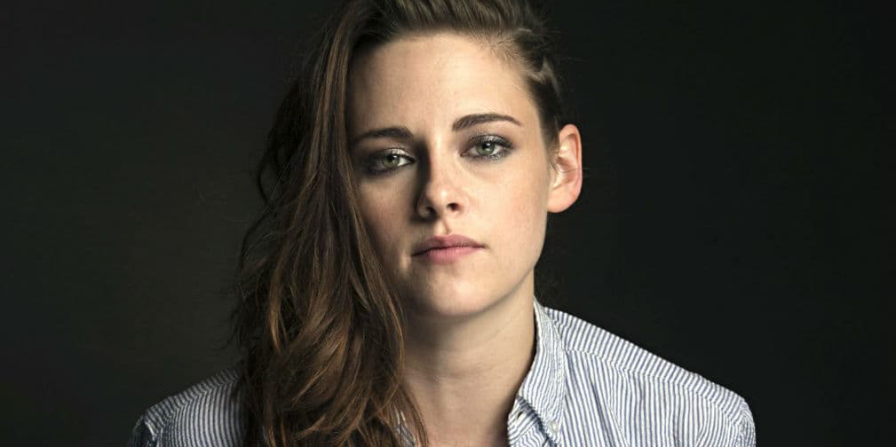 2. Kristen Stewart: Desde su pálida complexión hasta su negativa a sonreír, esta chica nos da escalofríos.