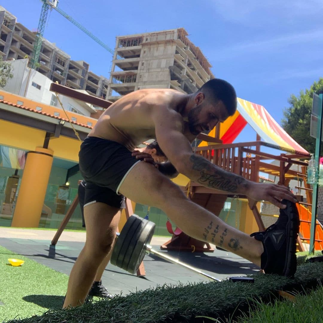 A través de Instagram, Silverio muestra sus rutinas de ejercicio y motiva a sus fans a seguir una vida saludable.