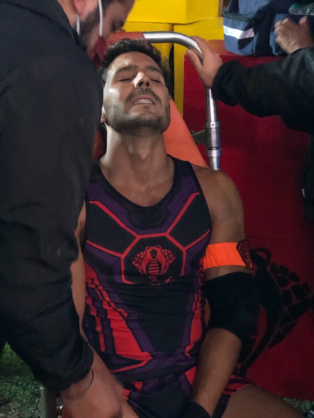 Julio vs Montu y “La Bestia Tapatía” se lastimó a principio del circuito. Macky lel ganó a Aurélie. Potro perdió contra Silverio. Ferka le ganó a Fainus. Said P. vs Christian y Leones sumó 200 puntos.