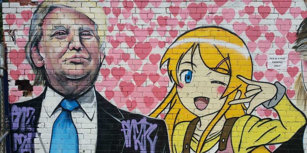 Estos graffitis les ponen waifus de anime a Trump y Putin