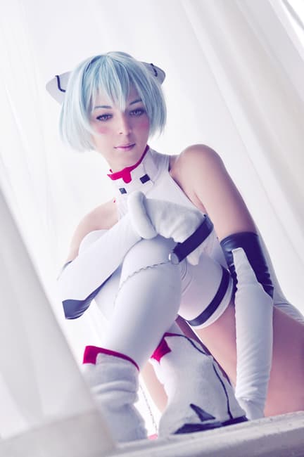 Rei Doll tiene el aspecto de, justamente, una muñequita.