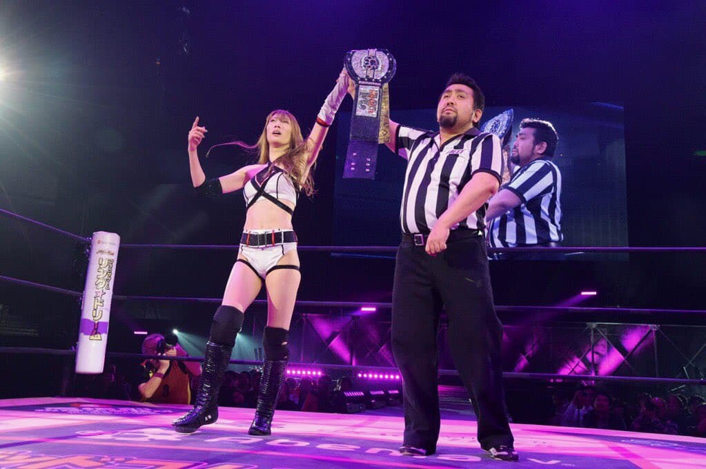 La hermosa luchadora japonesa que ama México