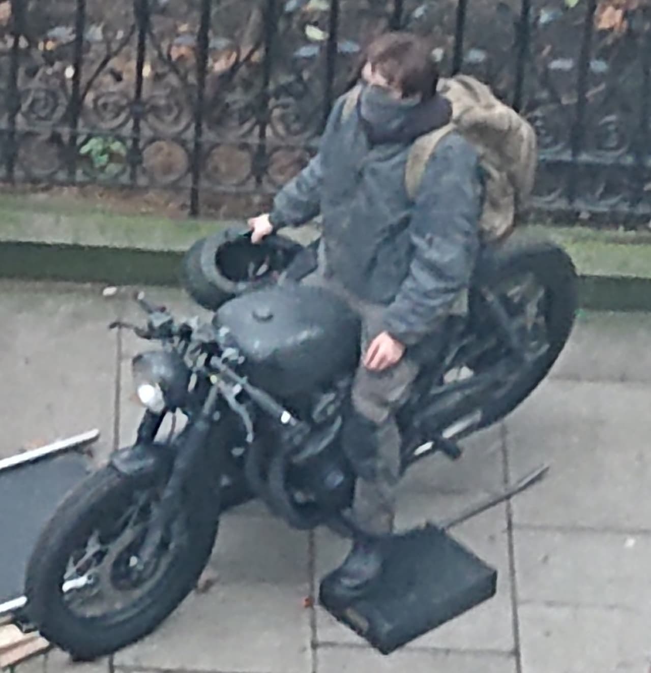 Aunque, con un acercamiento, existen menos dudas de que se trata de Pattinson.
