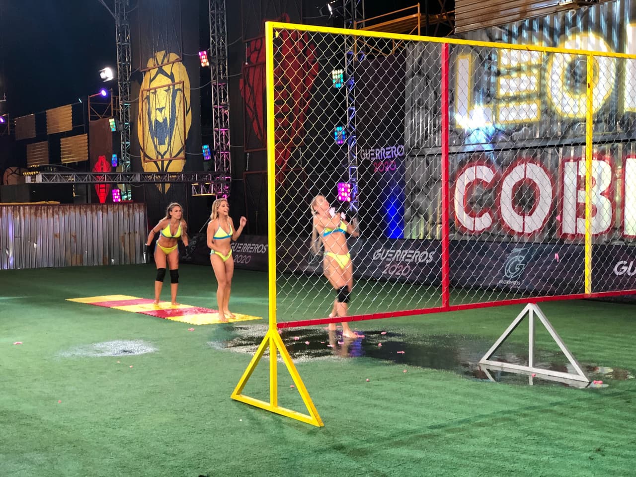 En Remojados, el equipo de Leones reunió más globos con agua y ganó 200 puntos en el dado.