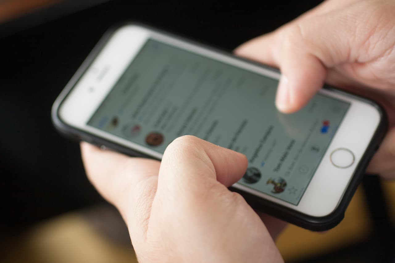 WhatsApp podría quitarnos la capacidad para conversar entre humanos, advierten expertos