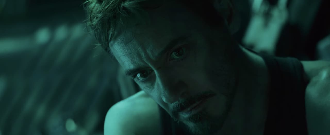 Tony Stark a la deriva en el espacio