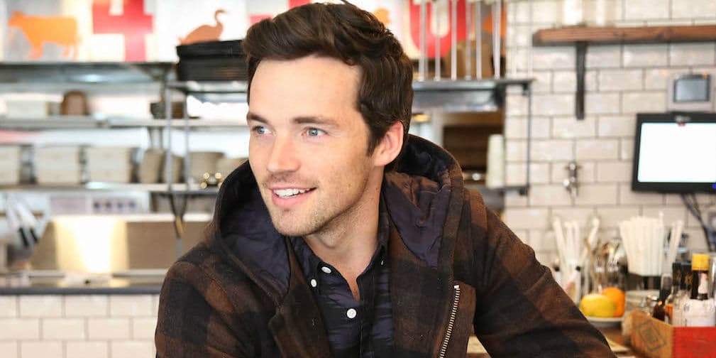 Actor de Pretty Little Liars combatirá zombis en el cine