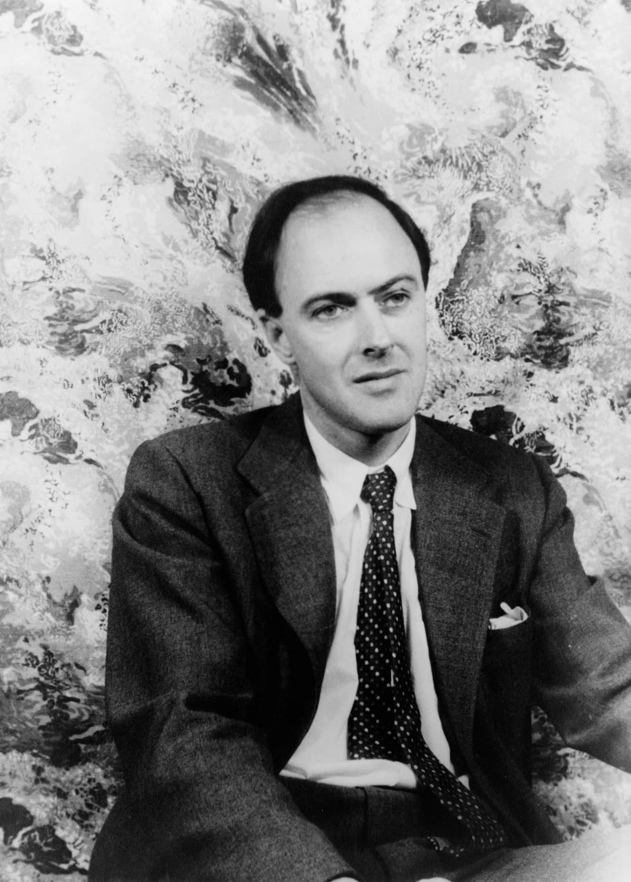 Este filme está basado en la novela homónima del británico Roald Dahl, quien también escribió Matilda y Charlie y la fábrica de chocolates, ¿qué tal?