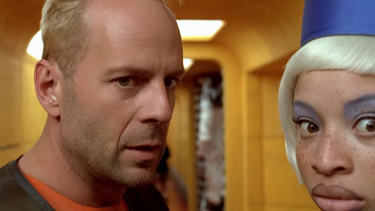 Bruce Willis y Sylvester Stallone se pondrán salvajes por Canal 5