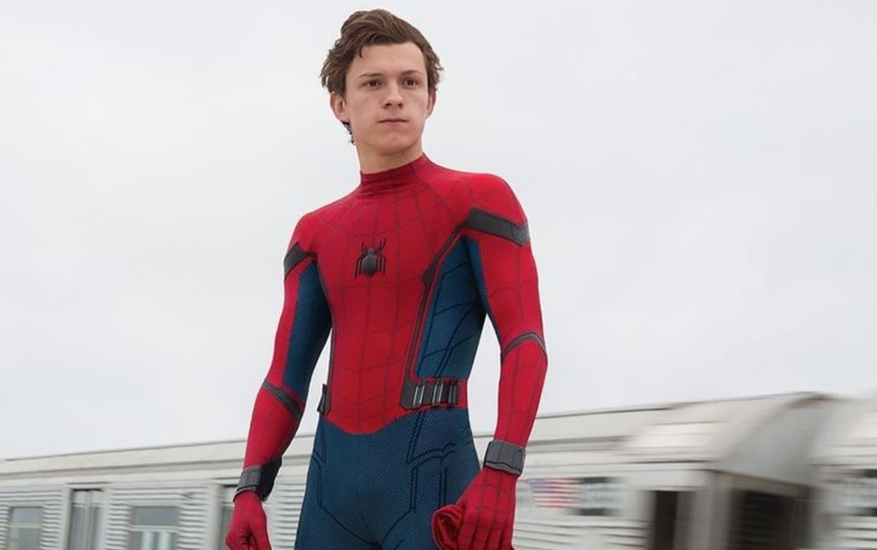 Tom Holland seguirá como Spider-Man y hasta está emocionado