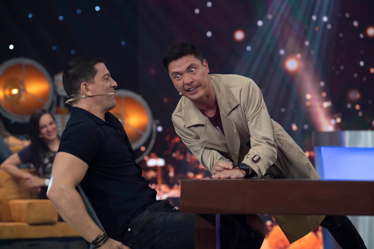 Armando Hernández contó el chiste de "Buenas tardes, me da un pinche condón..."