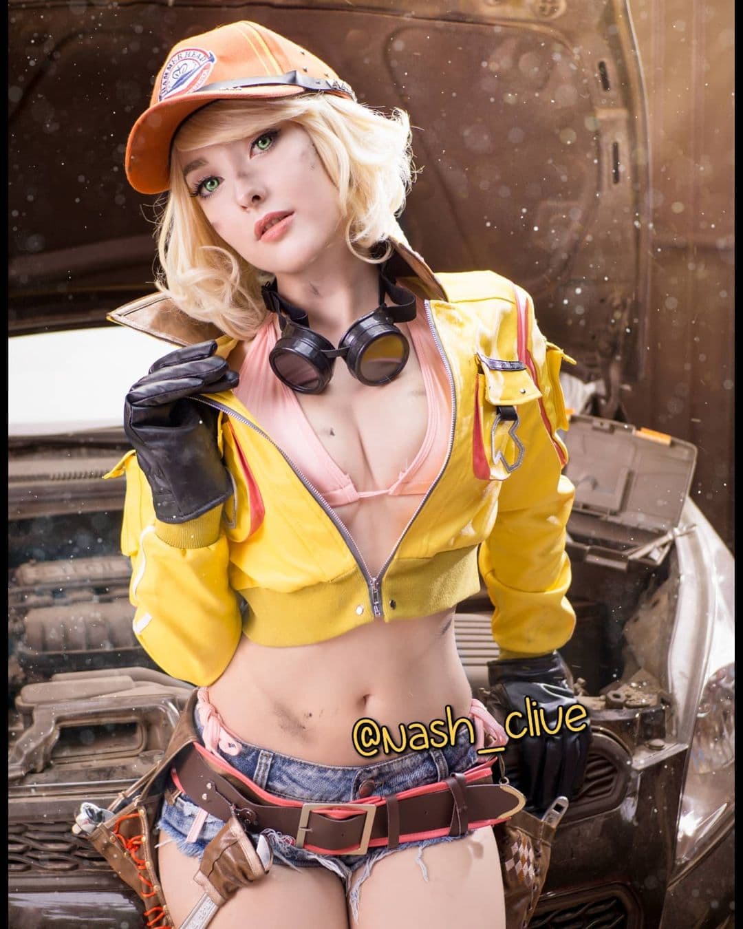 Oriunda de Cuernavaca Morelos, Nash Clive es una cosplayer que le dio vida a Cindy Aurum de Final Fantasy XV.