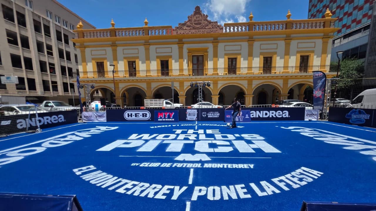 The World’s Pitch: Rayados y Municipio de Monterrey inauguran ‘canchita’ en el corazón de la ciudad