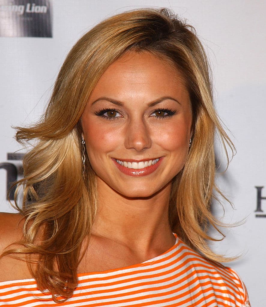 Su nombre completo es Stacy Ann-Marie Keibler y nació el 14 de octubre de 1979. Comenzó a bailar a los tres años y tiene experiencia en ballet, tap y jazz. Estudió en Baltimore y fue una de las primeras "porristas del cuervo" de este equipo de la NFL.