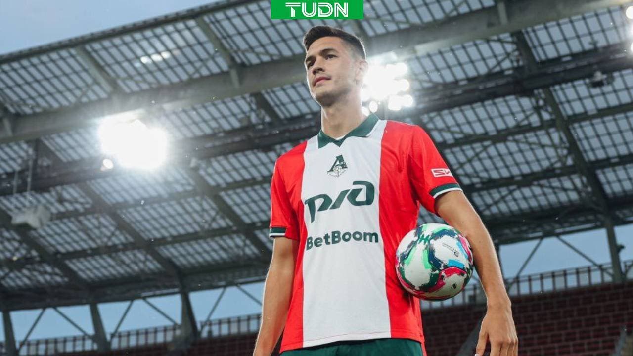 César Montes vuelve a jugar con el Lokomotiv en Rusia