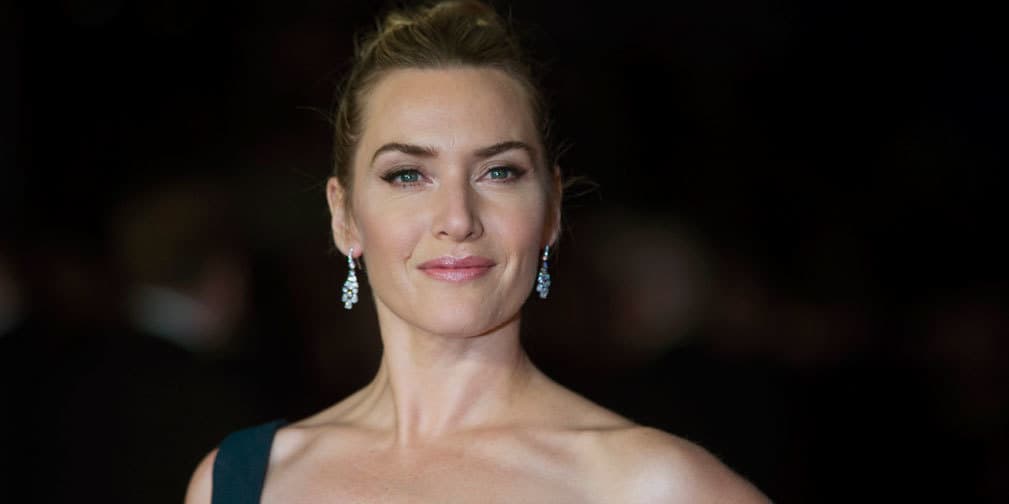 Kate Winslet se convierte en mesera