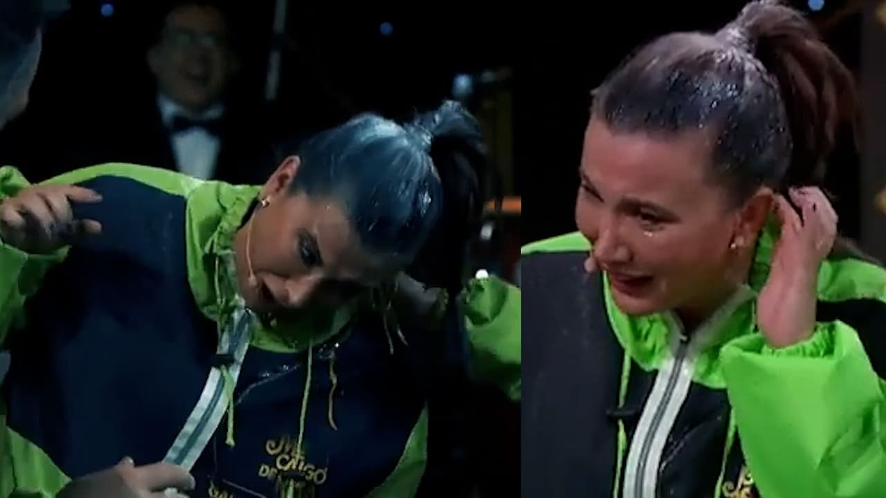 Mariazel casi canta Oaxaca tras huevazo de Fastlicht: "Quítamelo"