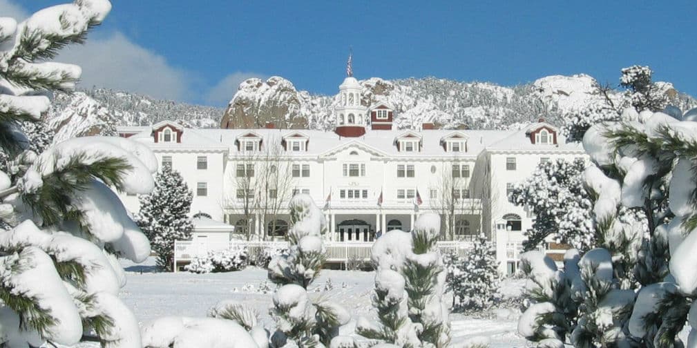 3. Stanley Hotel: Gracias a la cinta de El Resplandor se volvió famoso; en este alojamiento ocurren hechos paranormales.
