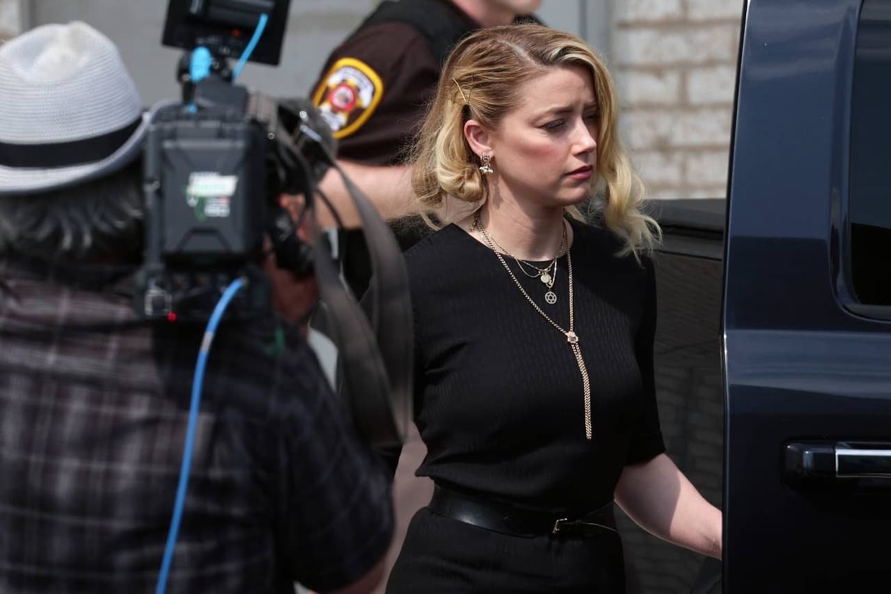 Amber Heard no puede pagar 10.4 millones a Depp, dice su abogada