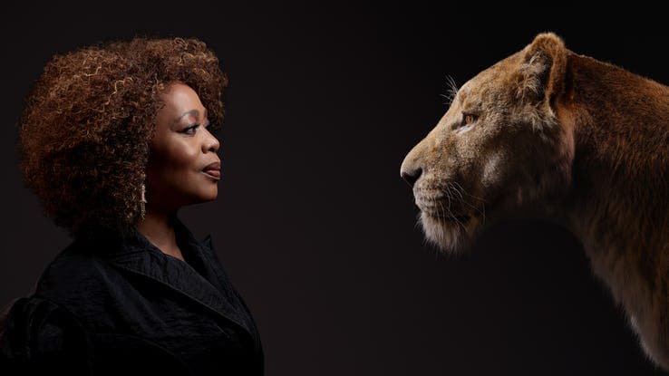 Alfre Woodard como Sarabi.