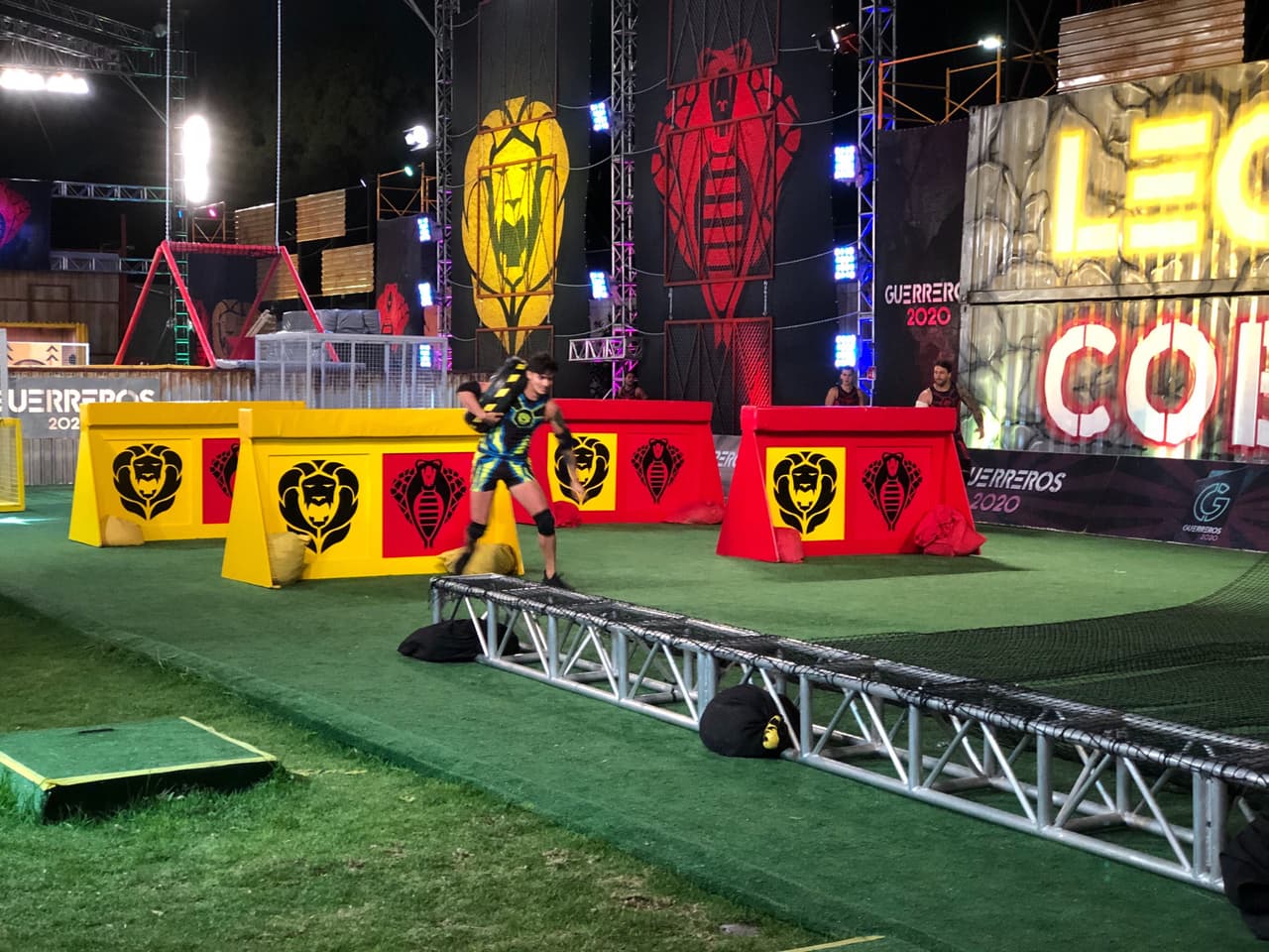 A pesar de que Christian llevaba la delantera, en la parte final del circuito se le cayó la llanta y Agustín fue el ganador, siendo el primer sentenciado un integrante de Leones.