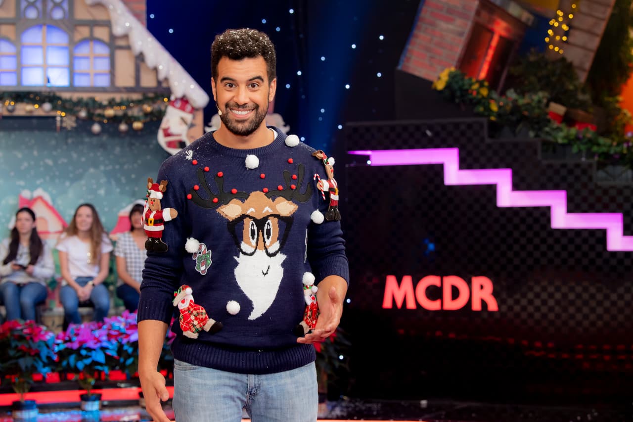 Isaac Salame es judío, no celebra la navidad, pero en esta ocasión se divirtió con sus hermanos disfuncionales.
