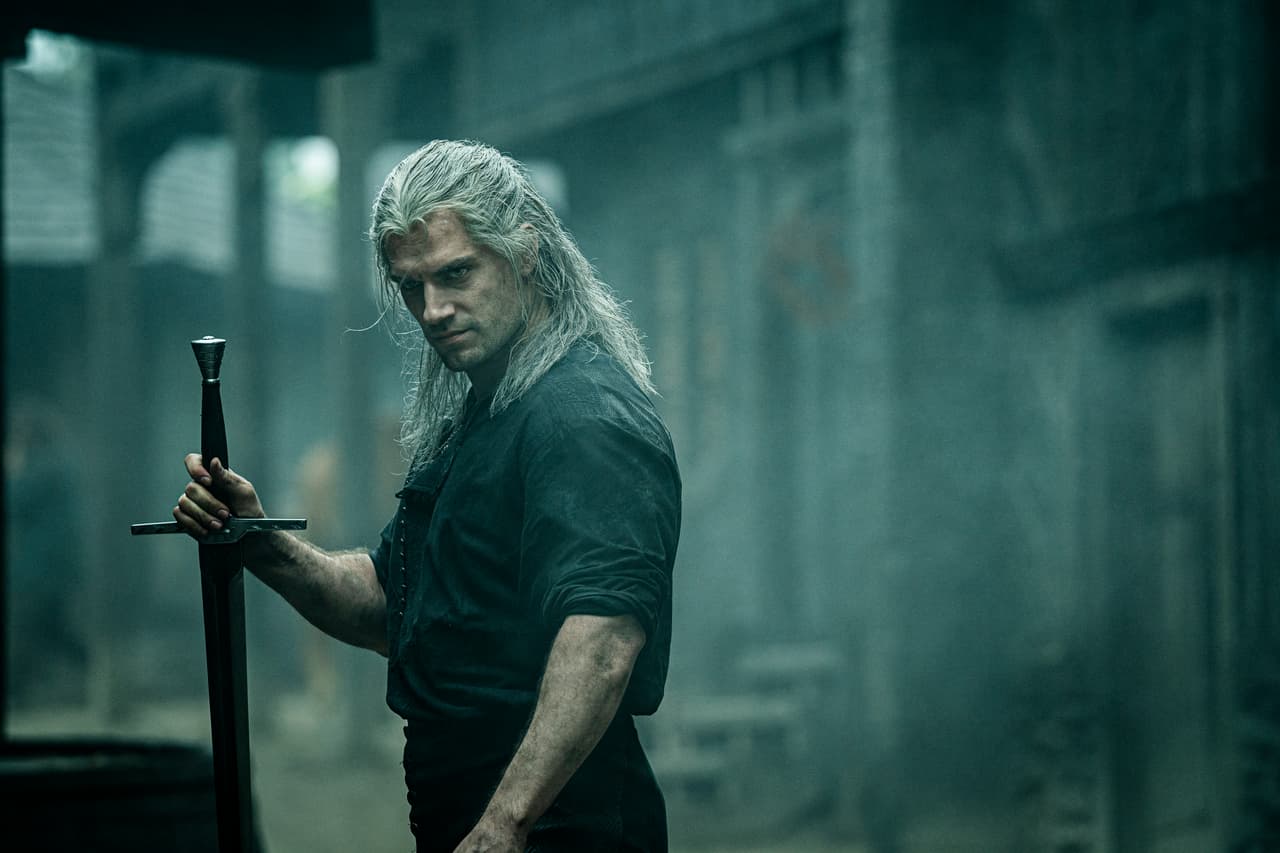 ¡Está de regreso! Henry Cavill comparte una foto desde el set de The Witcher