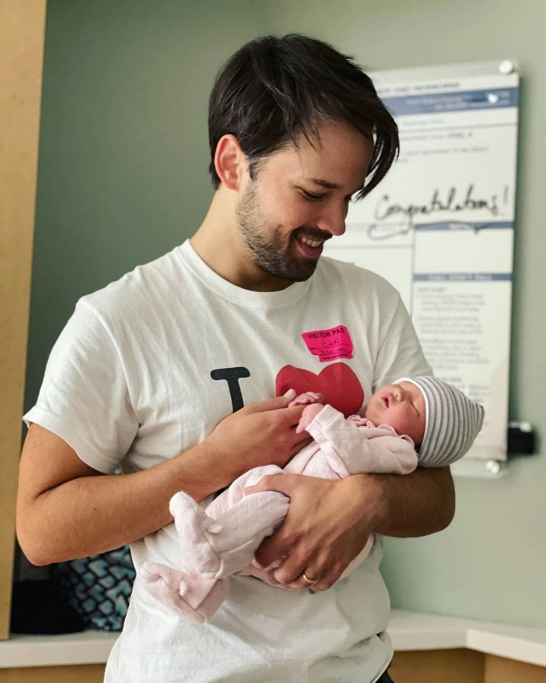 ¡Ya es papá de nuevo! Nathan Kress, Freddie, de iCarly tuvo a su segundo bebé