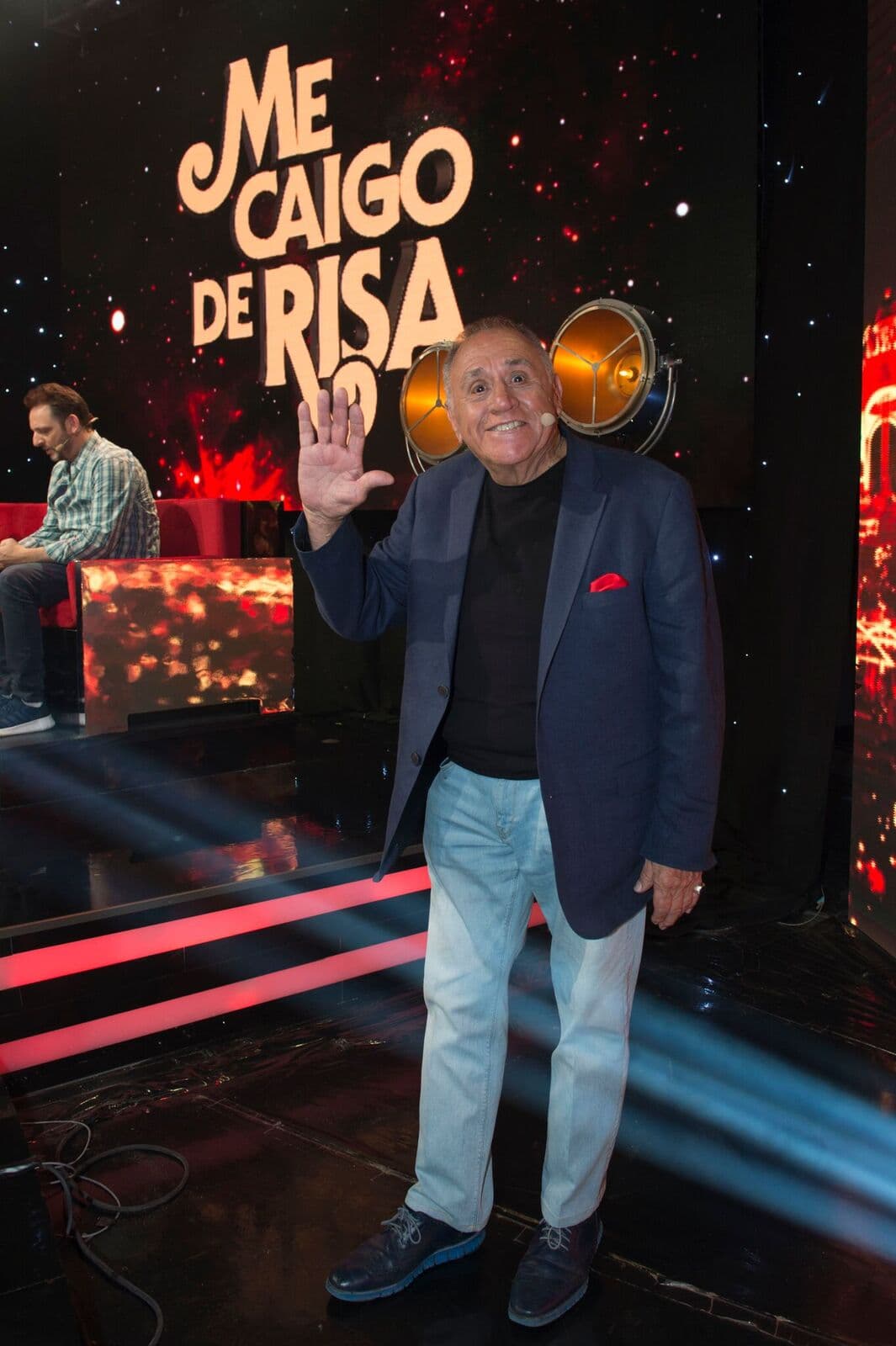 Hola, don Alejandro.